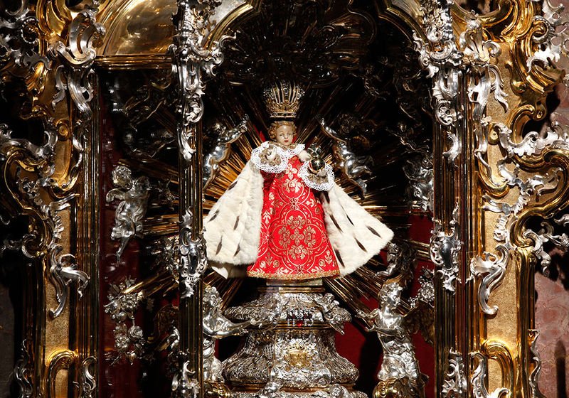 File:Child Jesus of Prague (original statue).jpg